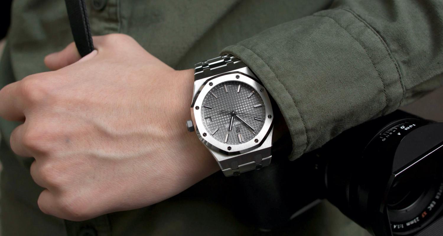 Неделя с часами Audemars Piguet Royal Oak 15500 Неделя с часами Audemars Piguet Royal Oak 15500