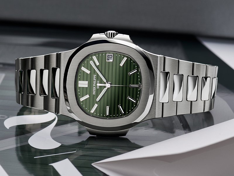 Новое поступление. Patek Philippe Nautilus 5711/1A-014 и 5711/1300A-001