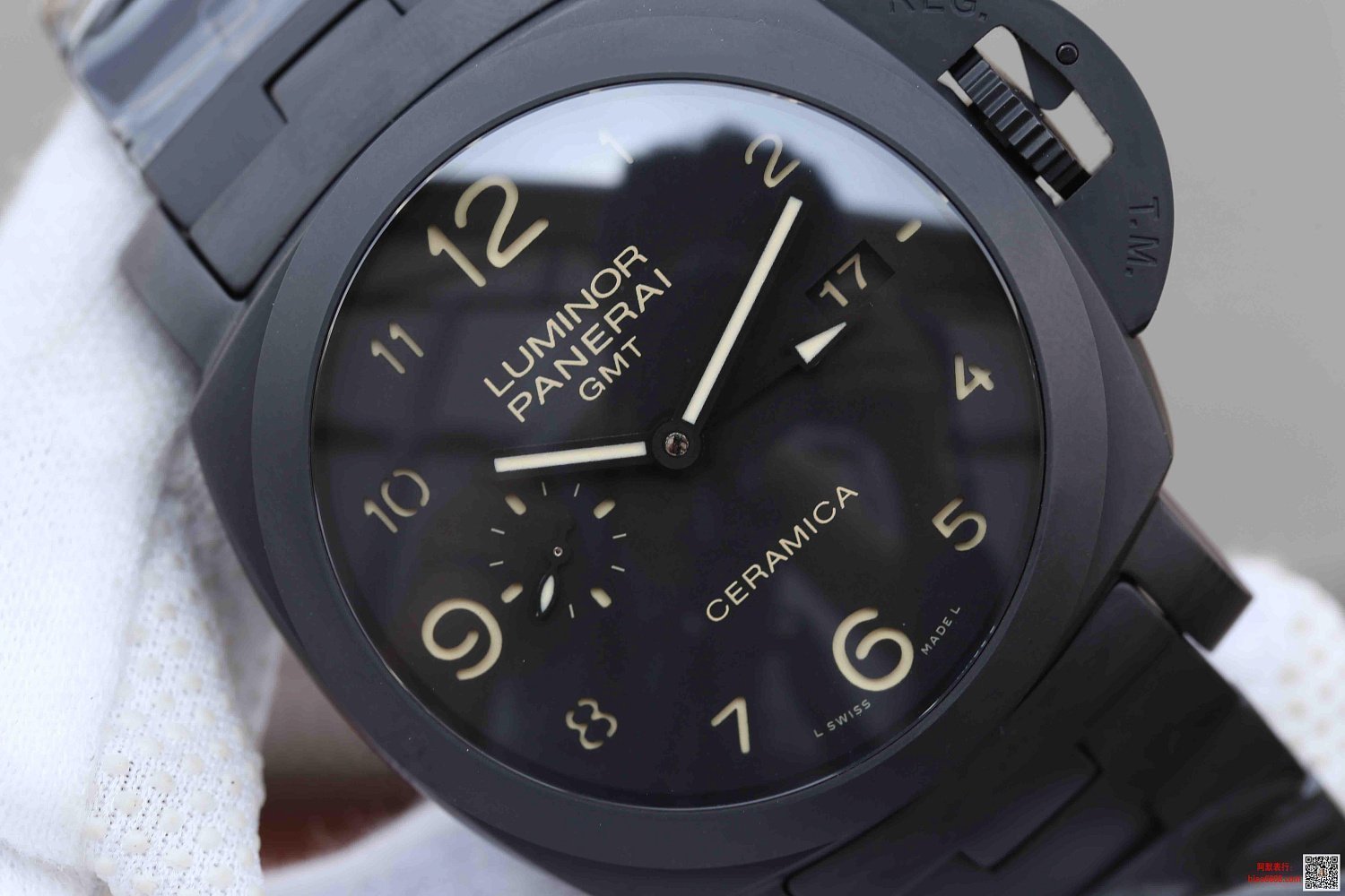 Panerai Luminor 1950 3 Days Tuttonero Gmt Ceramic Mens Watch Pam00438