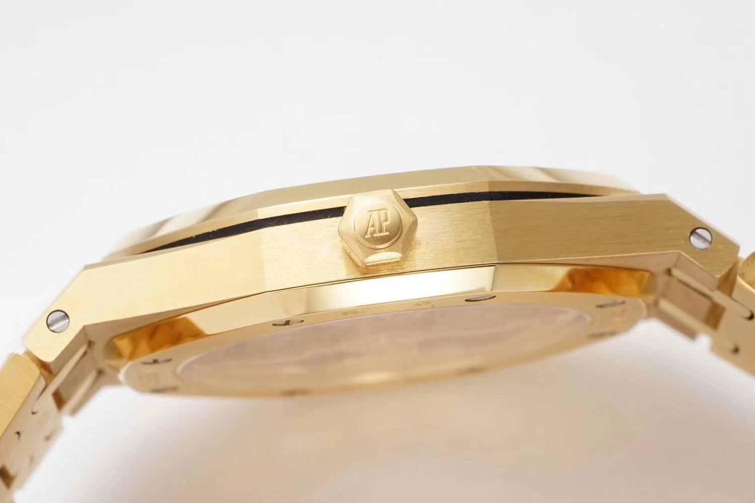 Audemars Piguet Royal Oak Automatic 39mm Jumbo 15202ST.OO.1240ST.01