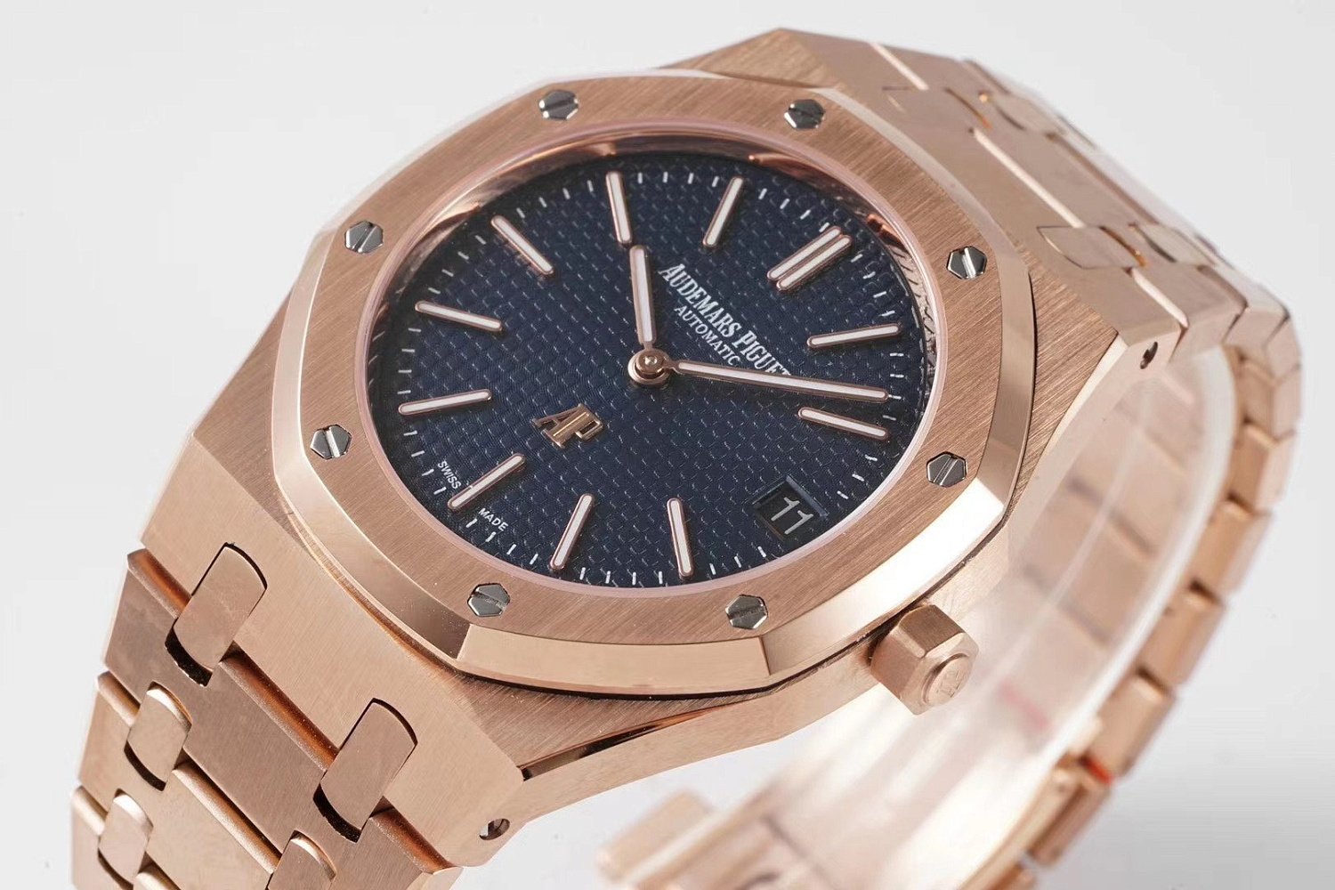Audemars Piguet Royal Oak Automatic 39mm Jumbo 15202ST.OO.1240ST.01
