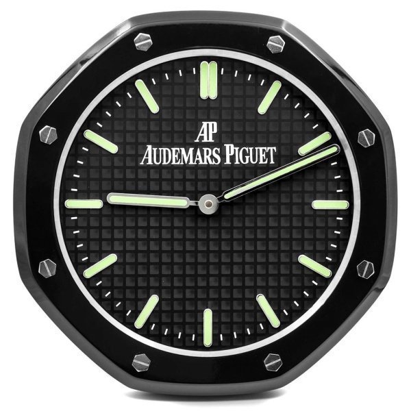 Настенные часы Audemars Piguet Royal Oak