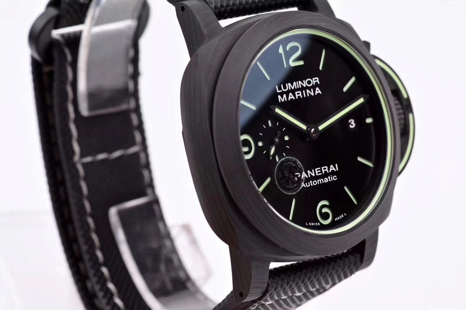 Officine Panerai Luminor Marina Carbotech™ 44mm PAM01118