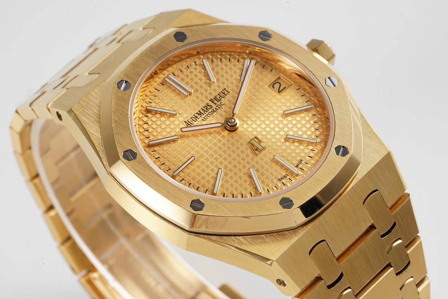 Audemars Piguet Royal Oak Automatic 39mm Jumbo 15202ST.OO.1240ST.01