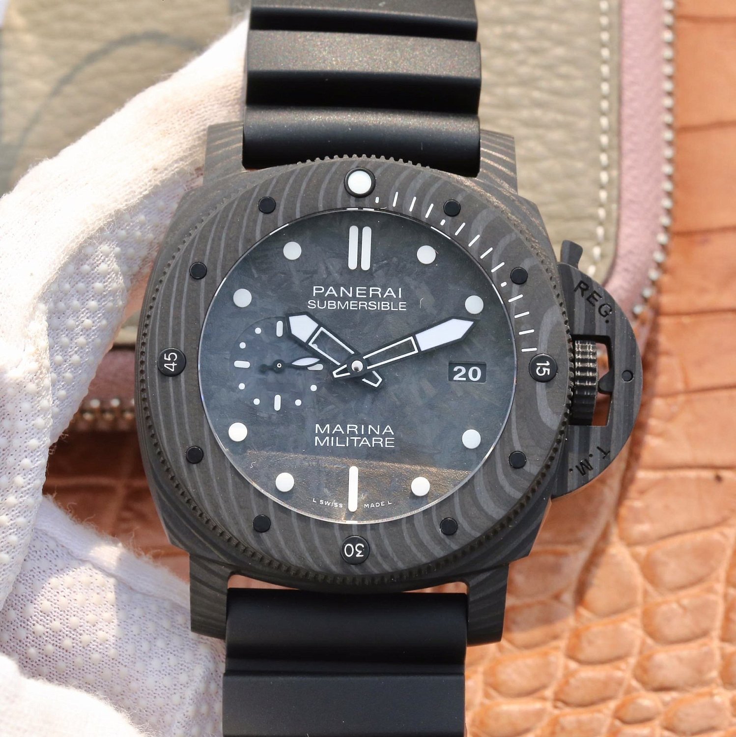Officine Panerai Submersible Marina Militare PAM 979 Carbotech