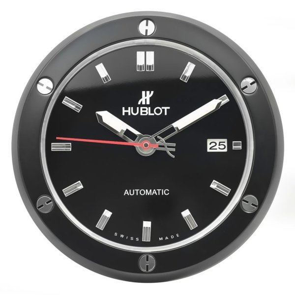 Настенные часы Hublot Classic Fusion